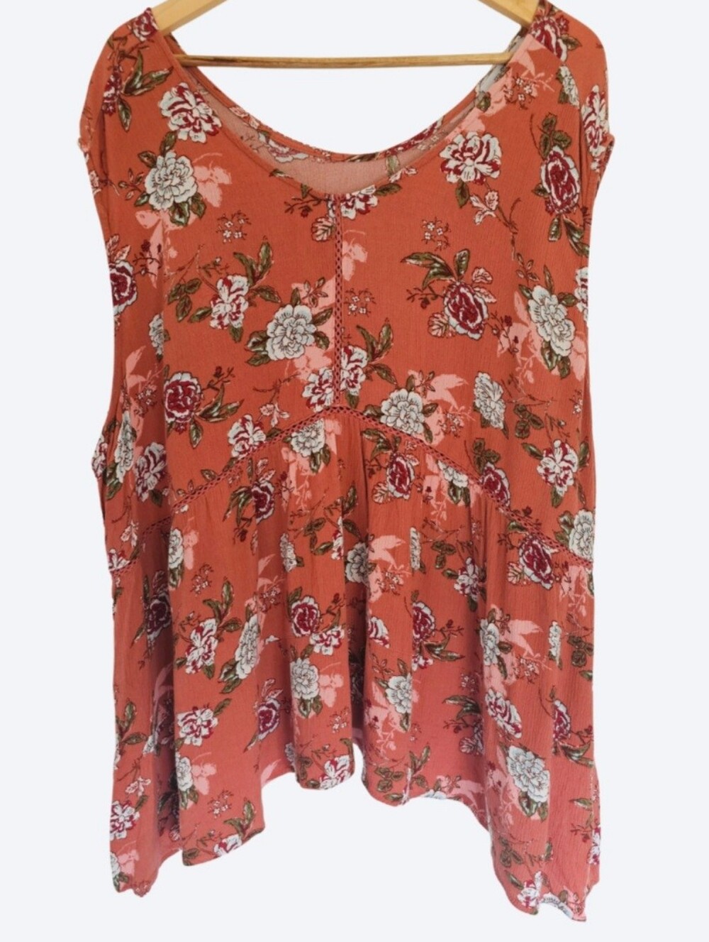 Coral Sleeveless Top With Flowers Size 3x
